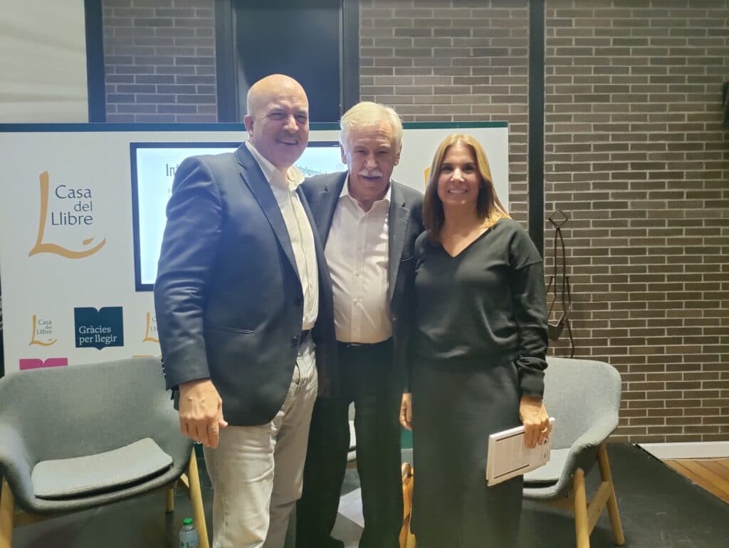 We present 'Work Intelligence', a book by Juanjo Planes that includes 40 years of experience in talent | Konsac | Executive Search & Talent October 11, 2026